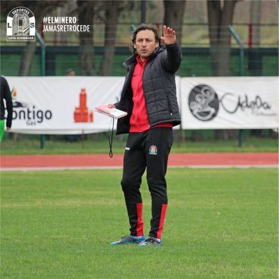 renatoramosdt's profile picture. Entrenador Profesional de Fútbol ⚽️ . Ex goleador chileno 🥅⚽️🇨🇱.Docente INAF👨‍🏫. Charlas y Capacitaciones Organizacionales ✉️renatoramosdt@gmail.com