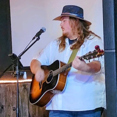 I love Braves baseball and Notre Dame football. i play music in bars sometimes. #ChopOn #GoIrish. https://t.co/cBjbRx4Z6a