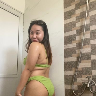 alxsmmpld's profile picture. u look lost, leave