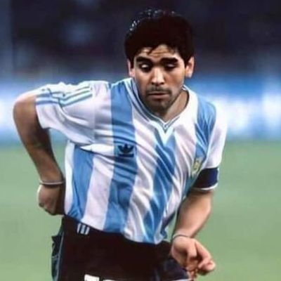 Esta cuanta banca al Campeon del mundo Angel Di maria. Gracias Messi. De Maradona