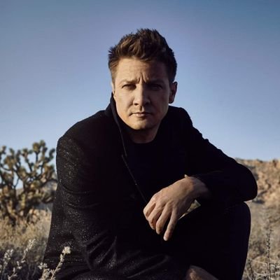 Jeremy Renner Official Account I thank you all that I called my fans and I appreciate the good 💕💕