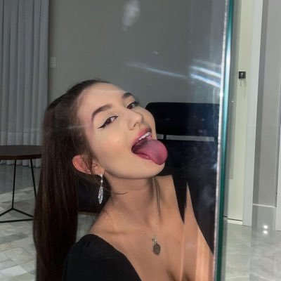 @extrassdohot