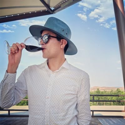 OreaSaul's profile picture. Politólogo por la BUAP. 
Parte del equipo de Evaluación del Edo. de Puebla. 
Viajo ligero, el insomnio me acosa cada noche.
Cinéfilo.
Fan de GOT