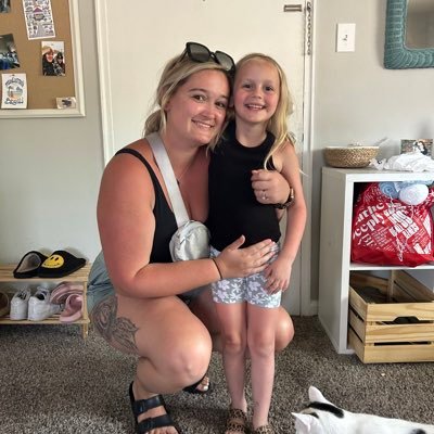 RN. Chloe Lyn is my whole world. rip 060607. always and forever.