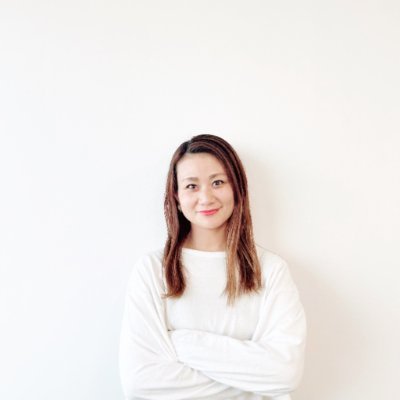 大学卒業後、エン・ジャパンに入社。
新卒領域の営業職を経て、採用コンサルタント/面接アドバイザー/研修講師として約10年新卒採用活動の支援に従事。
その後大手企業を対象に採用・教育・組織活性化における適性診断テストの活用推進。
現在はエンSX株式会社にて、各企業の営業を支援。