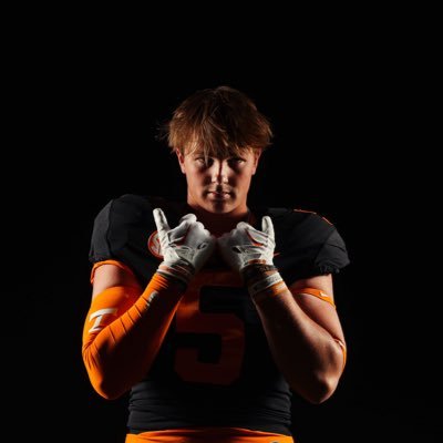 |2024| ⭐️⭐️⭐️⭐️ | 6’5 240 | EDGE | @vol_football OLB