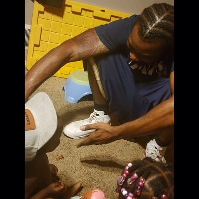 Spent my time dormant & I still cnt stand Uniggas  .. Rip Mike JR RP JP Marco Granny Gpa Ashton Cliff throwback TT lil Bryan

👻: Jaxndabox35

#thesebitchestoo