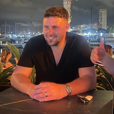 Goldeeer's profile picture. Instagram: Golderr_