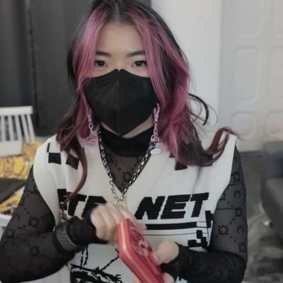 #KREW ---- This is the most Iconic Bio✰
-Credits to the banner- -Call me Dolly-✰