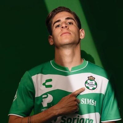 Daniel24106's profile picture. 