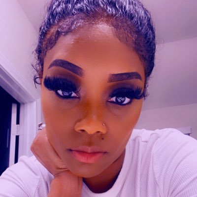 Mother of 4!! Your favorite body sculpting tech/ CNA out here trying to get this money