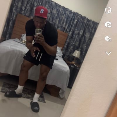 EL_NELLY13's profile picture. IT IS WHAT IT IS