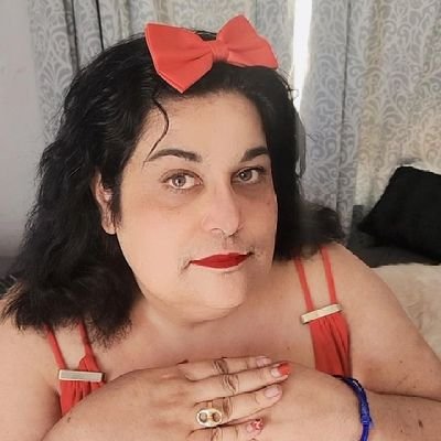 Ptsigonoff2018's profile picture. a soon to be designer . content  creator 
and luv kandy