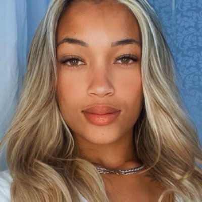 Twitter novo🤗
mamãe da princesa mais linda👩👧
organizadora da FANTASY PARTY🎉