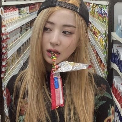 nayukyuu's profile picture. Fu Yaning and Sury my queens.♡