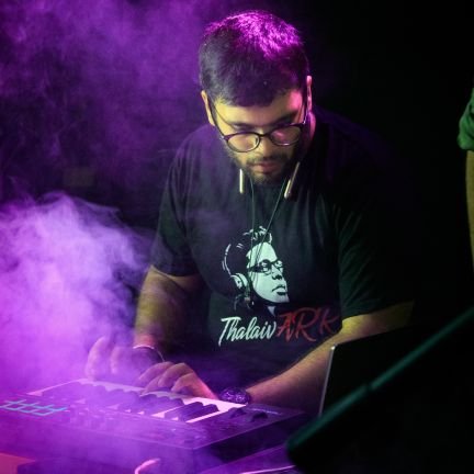 TheMusicianUK's profile picture. I am a singer,composer,programmer,Arranger and musician🎶🎵🎶

a devotee of A.R.Rahman❤️❤️
a proud admin and member of MUSICIANS BY HEART