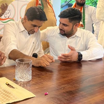 किसान , G.son of Satyanarayan Lather Ex Minister ,सचिव Youth Congress , प्रवक्ता Haryana Congress ,Vice President Distt. Petroleum Ass. JIND, Law Graduated