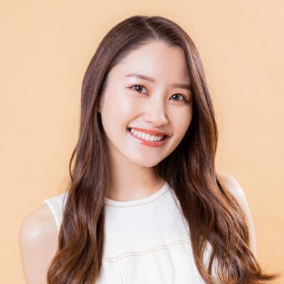 YouTube227万人 / 笑い×ダイエット/今日より可愛い明日の自分✨/3ヶ月で-11kg / 自分磨きをする全女子の味方。