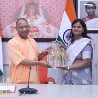 Kamini Rathore Mayor (Modi Ka Parivar) (@mayorkamini) 's Twitter Profile