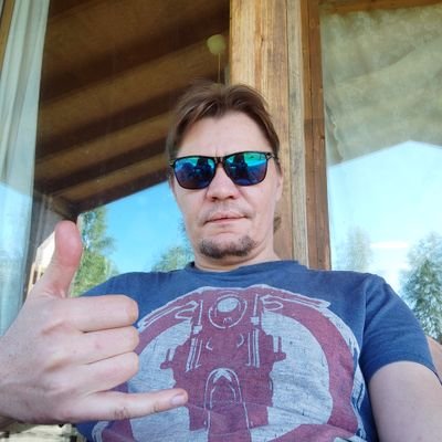 Backend developer. Пишу код, люблю писать код, развлекаюсь написанием кода.
https://t.co/Rp0wj2Fsug