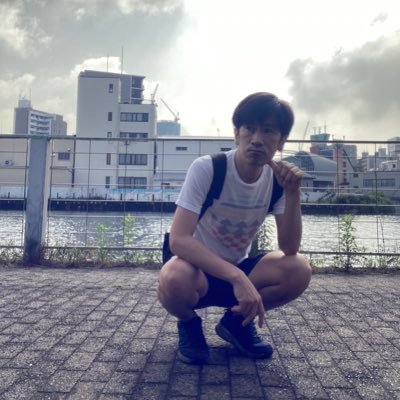 沖縄と関西の間に産まれたハーフです(笑)ハロプロ、Perfume、globe、安室奈美恵、小室哲哉、中田ヤスタカなど聴きます。