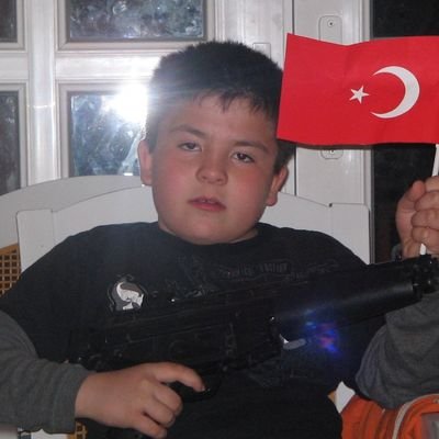 alpy_text's profile picture. okur yazar çizemez | anti 127