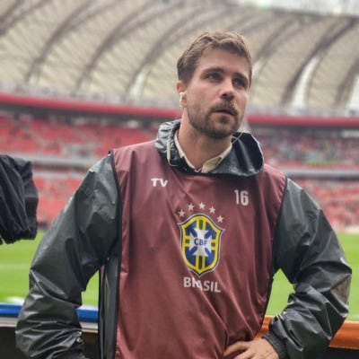 Setorista de Seleção e do São Paulo na @trivela. Antes, passagem de 10 anos por RBS TV e GloboEsporte | Instagram: eduardodeconto | TikTok: dududeconto