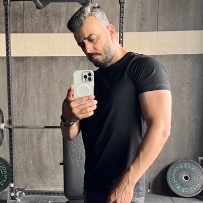 sarkintos's profile picture. 