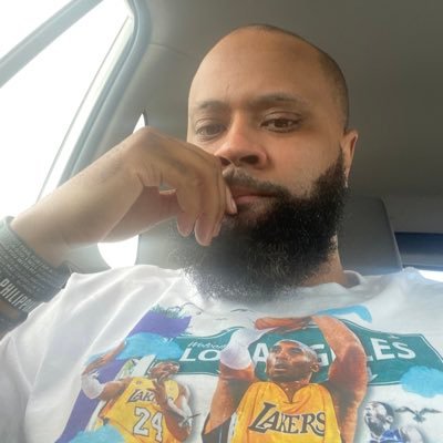 MrDontPlay23's profile picture. I drink and I know things.
