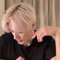 ตันหยง🍑🐰 (@zhengchel) 's Twitter Profile