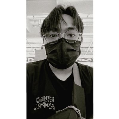 emilsalimr's profile picture. •Allah Azza Wa Jalla
•[Q.S. Muhammad: 7]
•Makassar - Yogyakarta