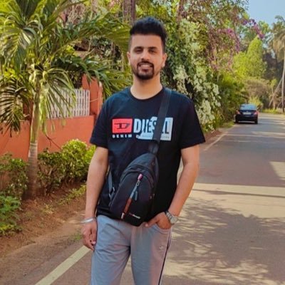 ideepsainii's profile picture. 