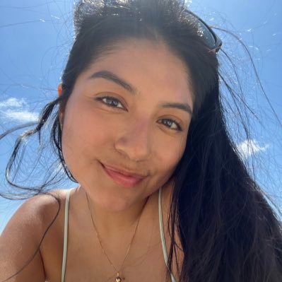 nicoleevicente's profile picture. Me gusta escribir y al parecer lo hago bien.