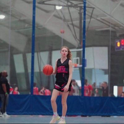 Fairfield Warde Basketball / 2026 / 5’9 / combo guard / personal: chloemcdonald203@gmail.com