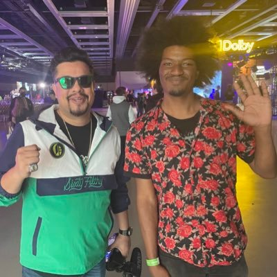 I hand out ass beatings like food stamps just give me a call and I’ll handle it for ya | @HCS x @CODLeague spectator | for business @Discord - deadlyaf