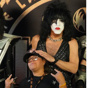 KISS, Paul & hide様 are my life. I love also Paul Stanley's Soul Station. Proud to Be a KISS' Fan. Live to Win. Official KISS Army Member. Semper Fidelis.