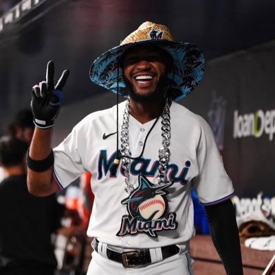 enriqueevz's profile picture. 