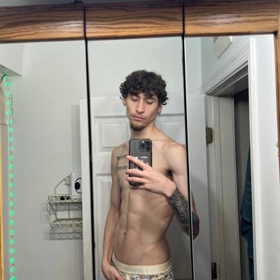 Main Account Ceocodyx2 6’6 Giant🥰 IG:@Ceocodyx2 🌶️ OF:@Ceocody Click the link for Social media Accounts‼️