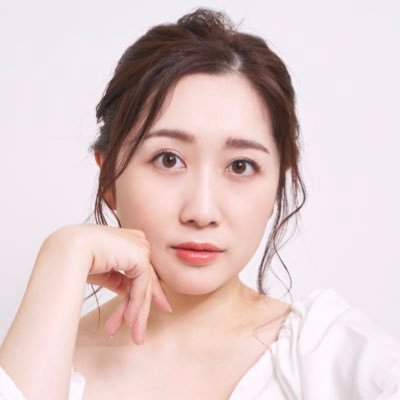 中村萌子（MOEKO NAKAMURA）さんのプロフィール画像