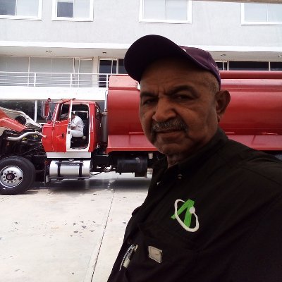 Defensor de los verdaderos valores del pueblo , estamos con los sectores que viven donde termina el asfalto.......
