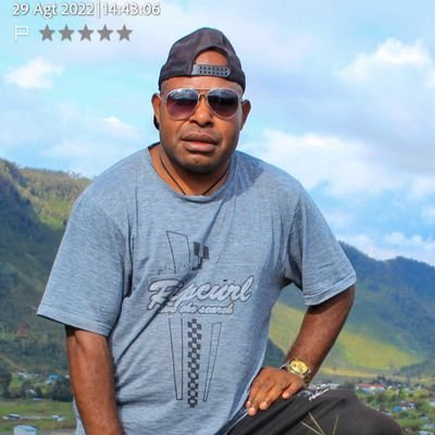 Theminusy's profile picture. 𝙋𝙝𝙤𝙩𝙤𝙜𝙧𝙖𝙥𝙝𝙮