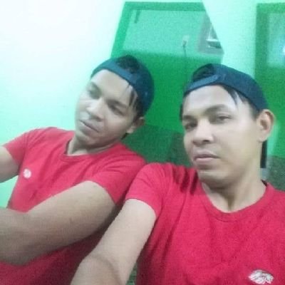 J0922825864's profile picture. 