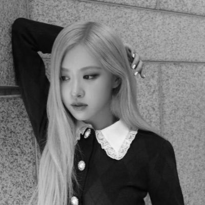 stayxg0ld's profile picture. 25 || Siri play SENTI-MENTAL by PVRIS || It’s all love baby || she/her 🇨🇦