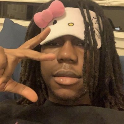 jonahqvv's profile picture. 19 #dabears