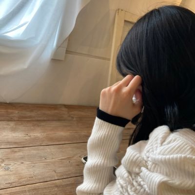 flowly__o0's profile picture. 