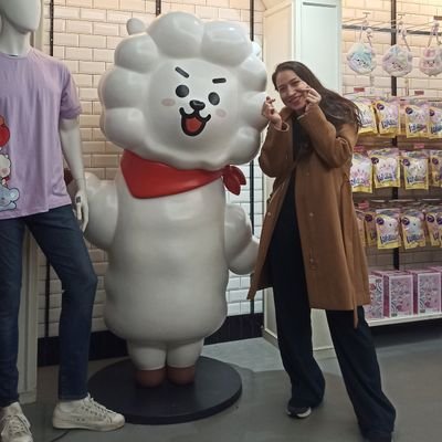 violetik217's profile picture. 🐶💜 Army 💜