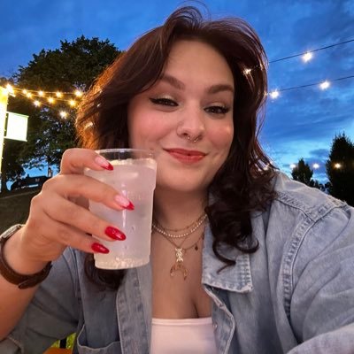 Sono molto più belli i miei retweet. Vivo la vita un caffè alla volta. | antifa sempre - she/her ♀️