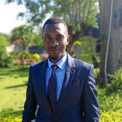 Tech Enthusiast | Telecommunications Engineering Graduate | @ManUtd all the way