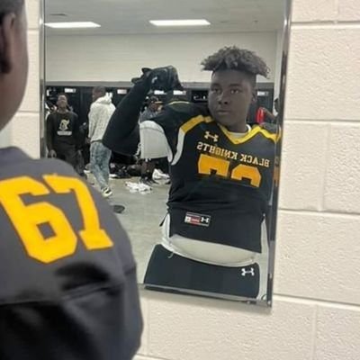 student/ath @BlackKnight_FB ⚔️🏰🖤💛 DL/OL '26