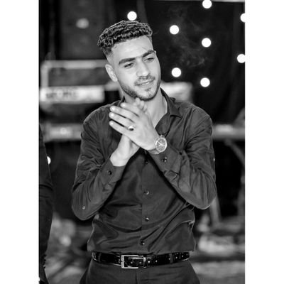 ” اُتْرُكْ كُلَّ شيءٍ في يَدِ اللّٰه ثُمَّ تَأَمَّل المُعجِزات “.💚🤟